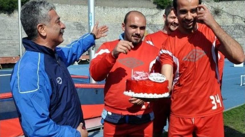 Terzi&rsquo;ye, Oyuncularından S&uuml;rpriz Doğum G&uuml;n&uuml;