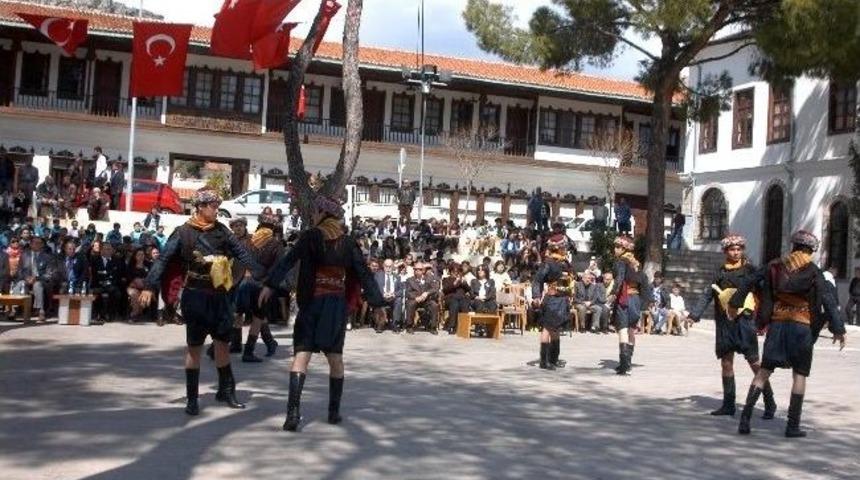 K&uuml;t&uuml;phane Haftası Kutlandı