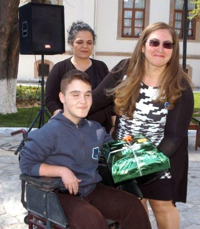 K&uuml;t&uuml;phane Haftası Kutlandı 2