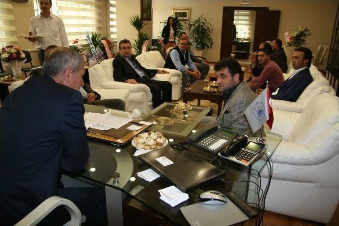 Başkan Dişli&rsquo;ye, Ziyaret&ccedil;i Akını