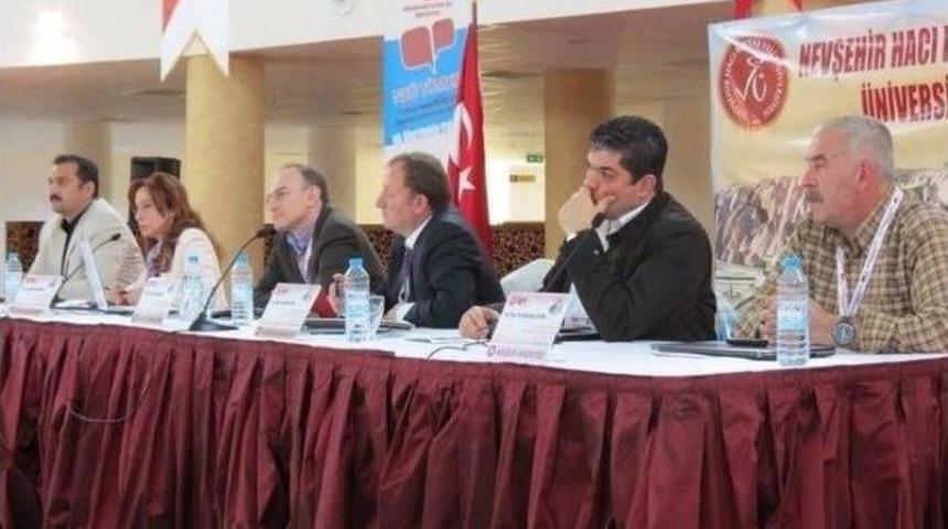 Yabancılara T&uuml;rk&ccedil;e &Ouml;ğretim &Ccedil;alıştayı&rsquo;na Sa&uuml;&rsquo;l&uuml; Akademisyenler Katıldı