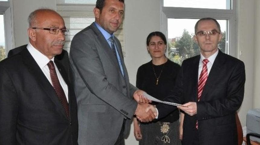 Kemal Vural, G&ouml;revi Teslim Aldı