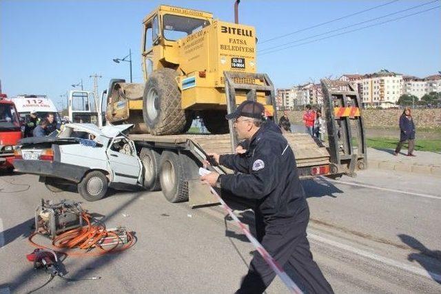 Otomobil Tır’ın Altına Girdi: 2 Ölü, 1 Yaralı