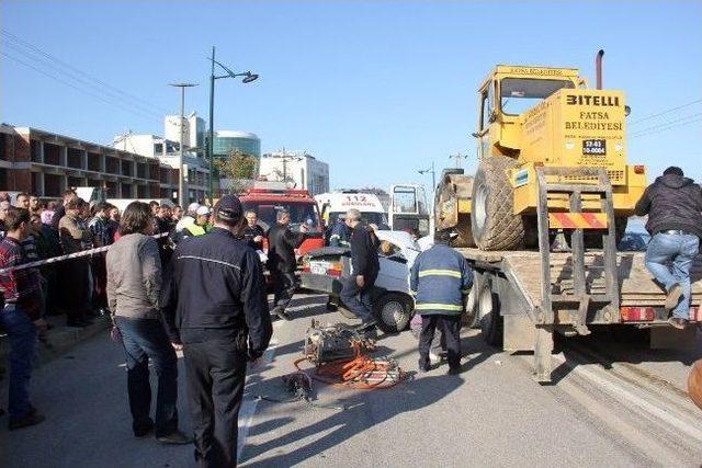 Otomobil Tır’ın Altına Girdi: 2 Ölü, 1 Yaralı