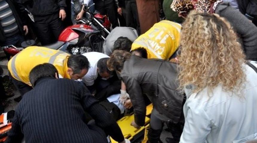 Motosikletin Çarptığı Yaşlı Adam Yaralandı