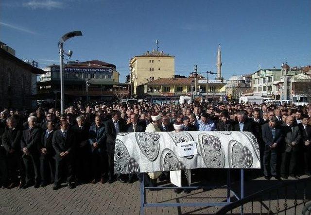 Cemalettin Kafkas Toprağa Verildi 3