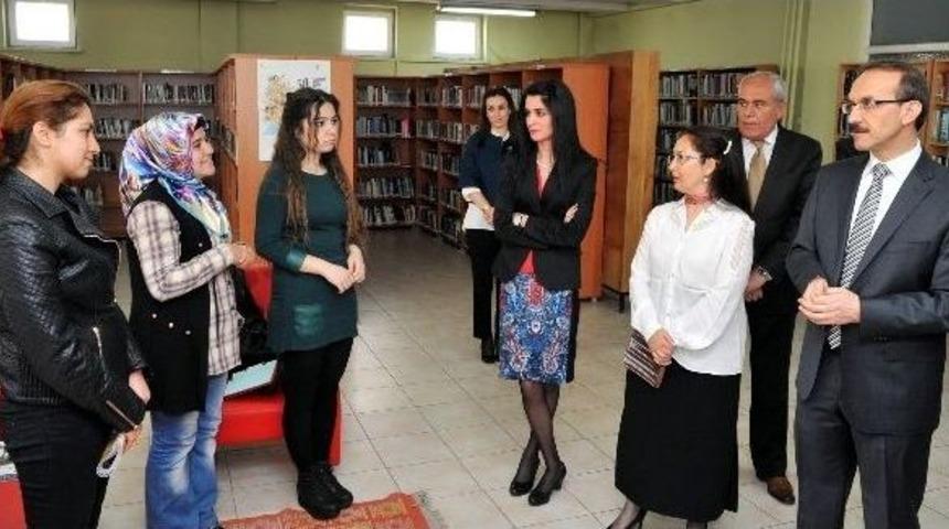 Uşak'ta K&uuml;t&uuml;phaneler Haftası Etkinlikleri