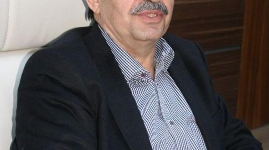 &Ccedil;evre Ve Şehircilik Bakanı İdris G&uuml;ll&uuml;ce: