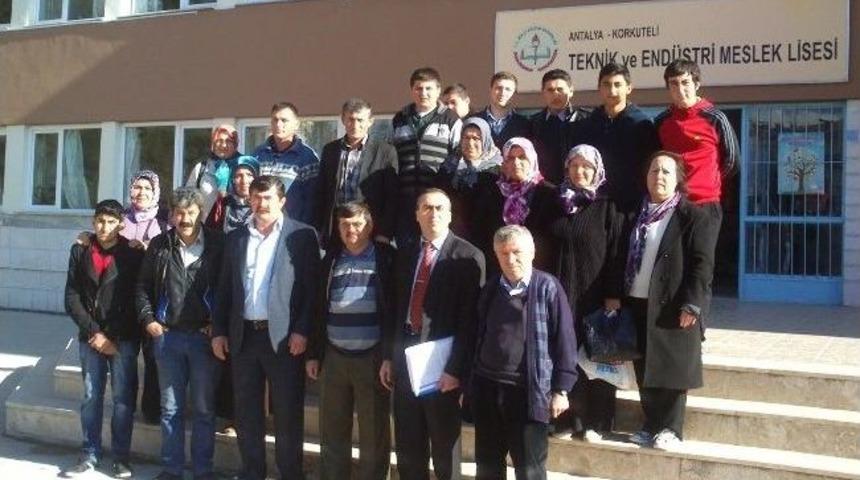 Meslek Lisesi &Ouml;ğrencileri, Staj İ&ccedil;in Almanya&rsquo;ya Gitti