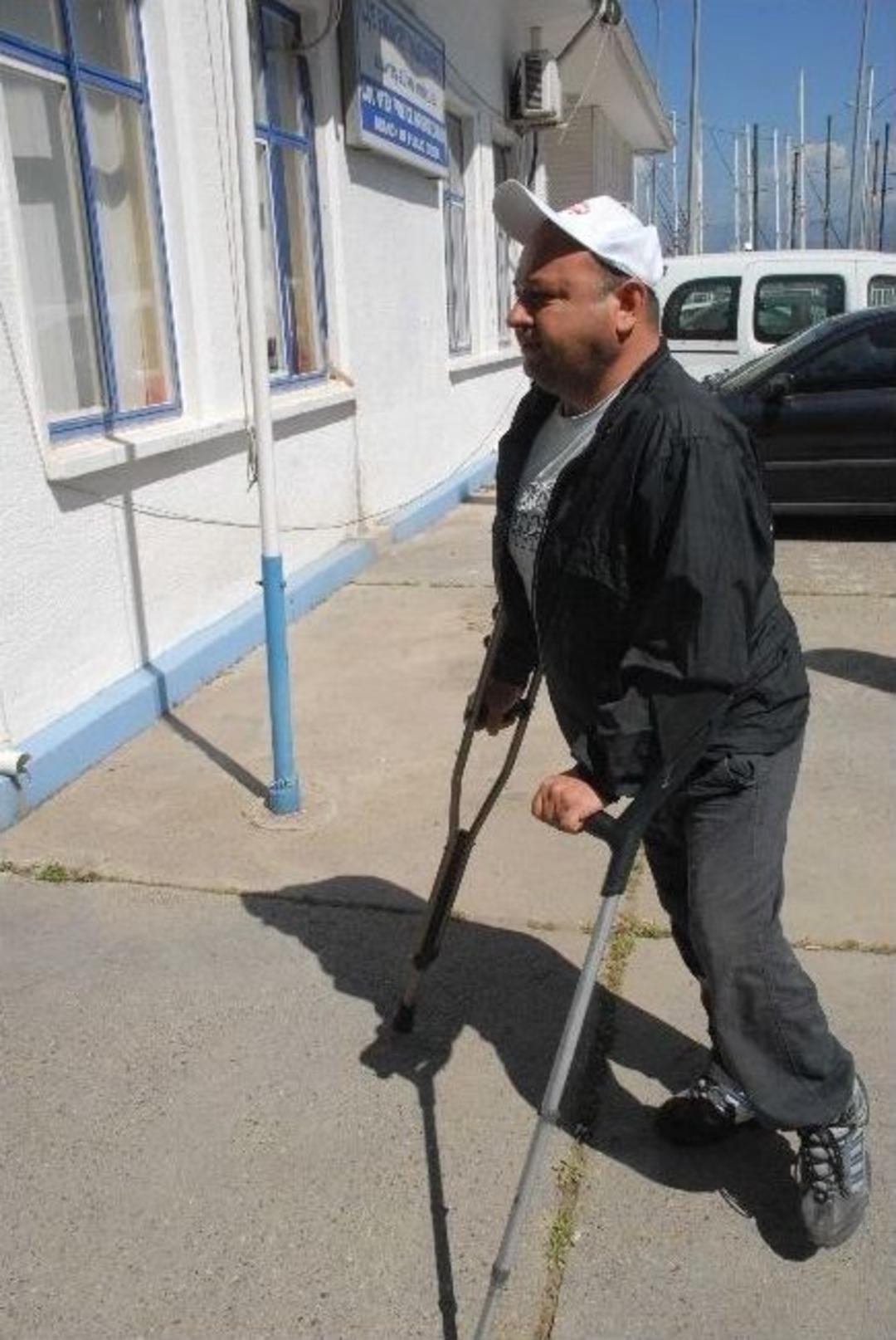 Engelliden &Ccedil;aldı, Mahalleli Yakaladı