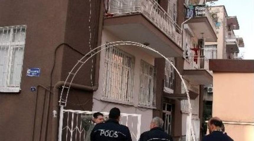 Karısı Terk Edince İntihar Etti