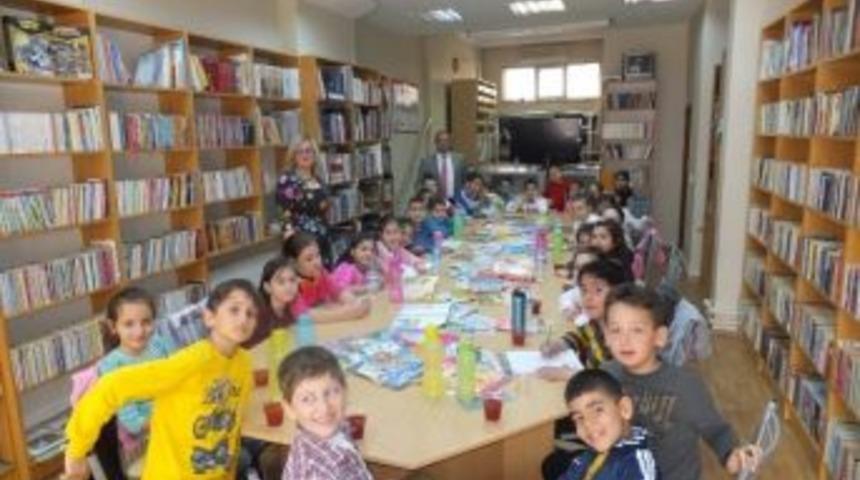 Minik &Ouml;ğrenciler Barbaros K&uuml;t&uuml;phanesini Ziyaret Etti