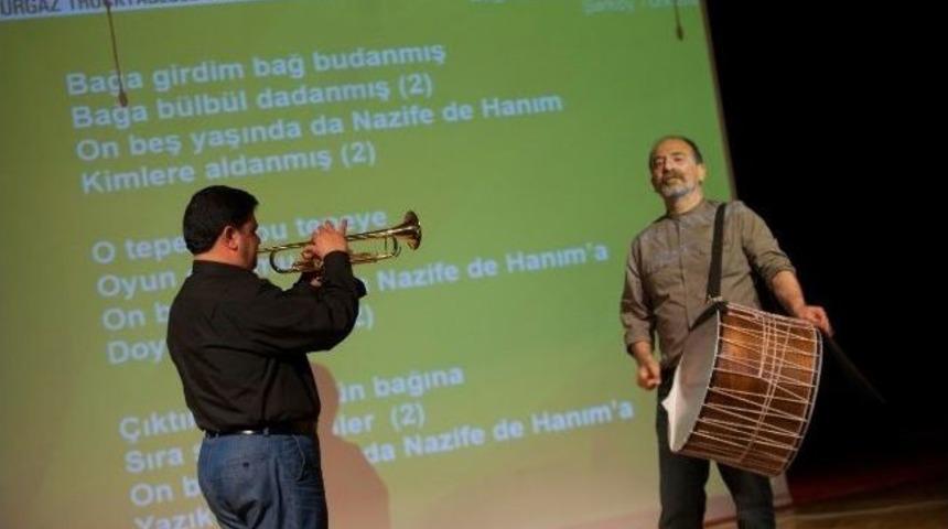 Trockyablues Grubu, K&uuml;&ccedil;&uuml;k&ccedil;ekmece'de Sahne Aldı