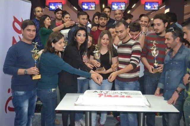 Acil Tıp Teknisyenleri Bowling Turnuvasında Yarıştı