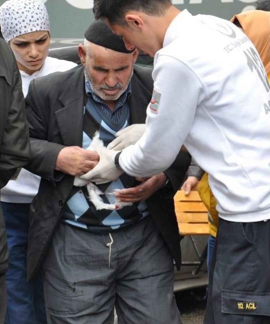 70&rsquo;lik Dedelerin Bı&ccedil;aklı Kavgası