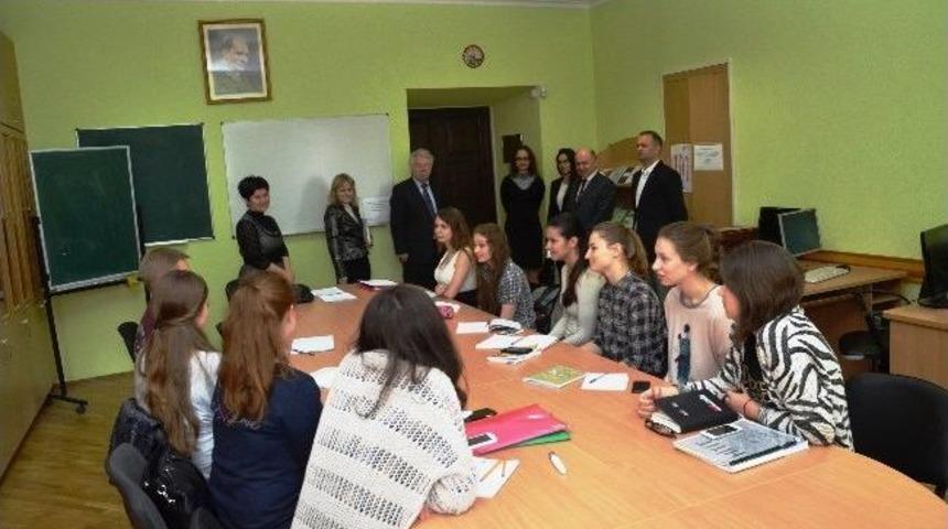 Ukrayna Milli Taras Şev&ccedil;enko &Uuml;niversitesi İle İşbirliği Artarak Devam Edecek