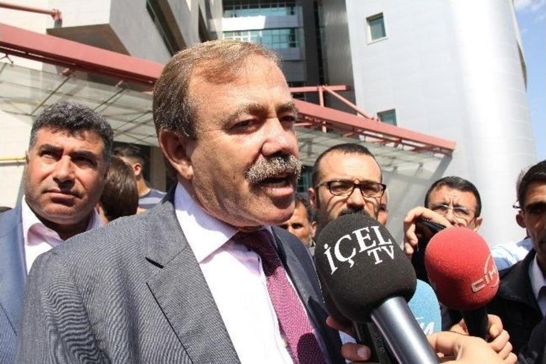 Mersin'de İtiraz Gerginliği S&uuml;r&uuml;yor