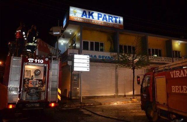 Viranşehir'de Ak Parti İlçe Binasına Molotoflu Saldırı