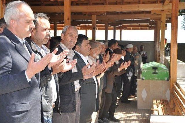 Üçüncü Dönem Seçilen Muhtar Mazbatasını Alamadan Öldü