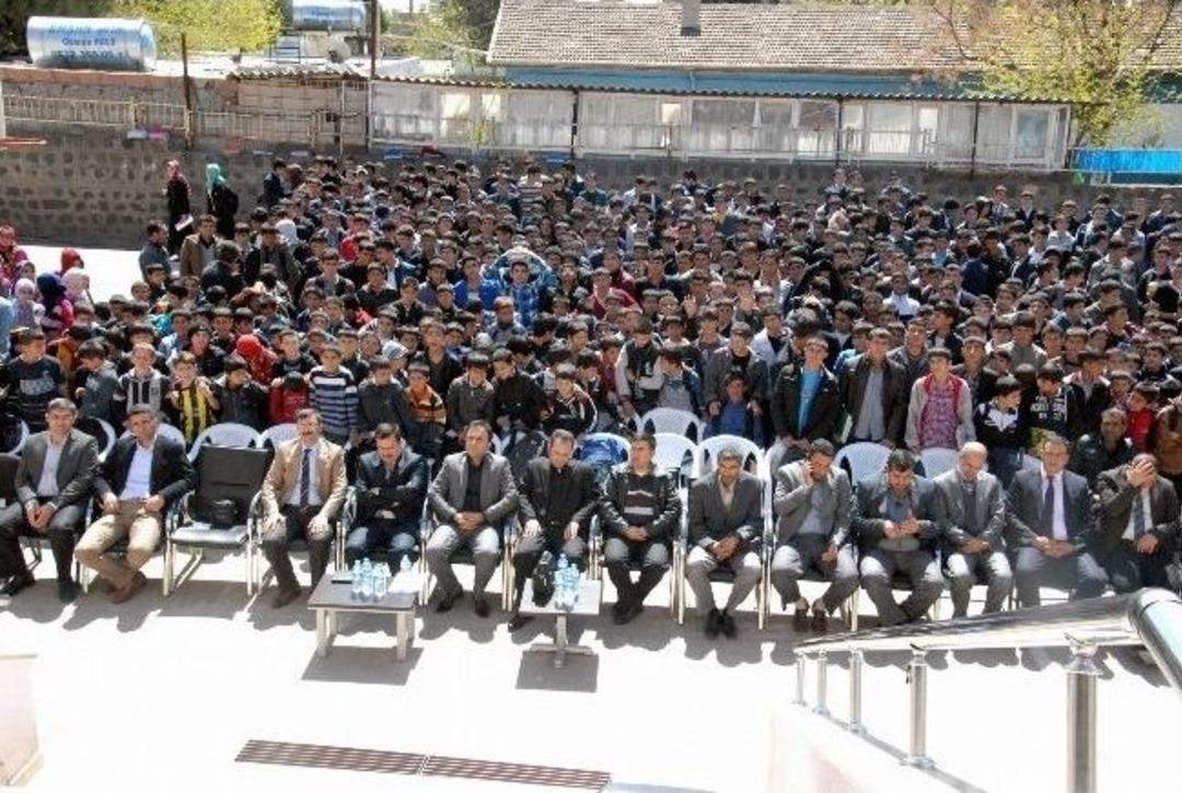 En G&uuml;zel Kuran-ı Kerim Meali Okuma Yarışması