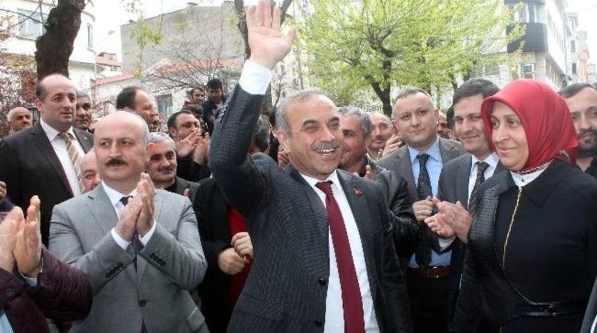Tekintaş, Mazbatasını Aldı