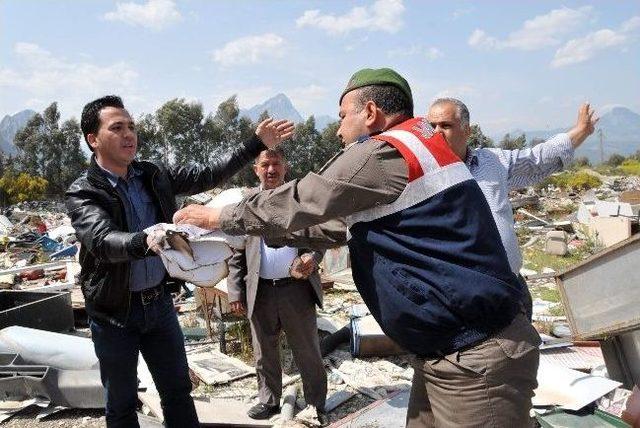 Antalya Büyükşehir Belediyesinin Evrakları Yakıldı İddiası