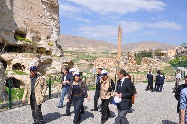 Kültür Ve Tabiat Varlıklarını Koruma Bölge Kurulu Hasankeyf’te Toplandı