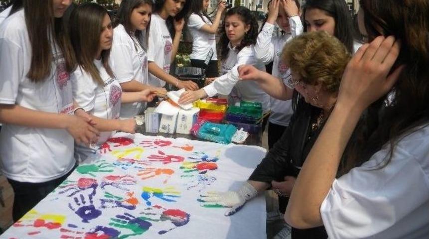 Tekirdağ'da "renkli Eller Otizm&rsquo;in Farkında" Etkinliği