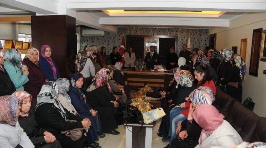 Ak Parti İl Teşkilatından Hayırlı Olsun Ziyareti