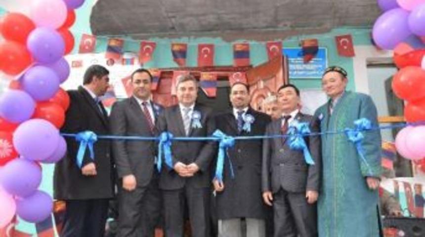 Moğolistan İslam K&uuml;lt&uuml;r Merkezi&rsquo;ne Ekipman Desteği