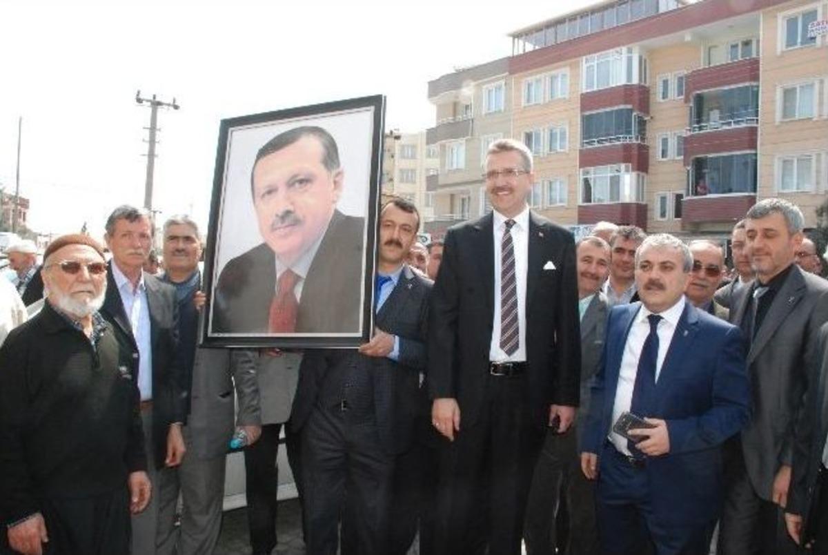 Başkan &Ouml;zkan Mazbatasını Aldı