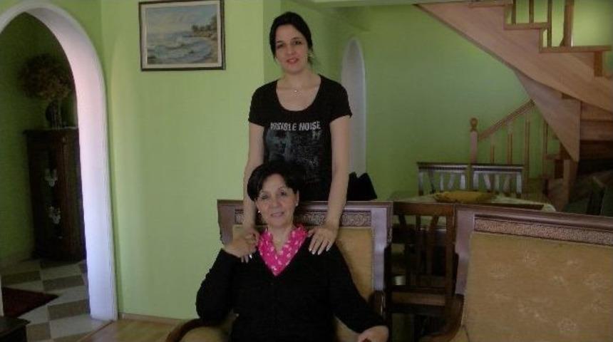 &Ouml;ğretmendi, Şimdi Belediye Başkanı Oldu