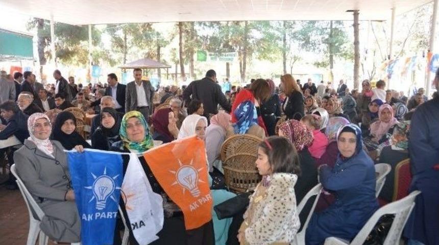 Şanlıurfa B&uuml;y&uuml;kşehir Belediye Başkanı G&uuml;ven&ccedil;, Vatandaşlarla Kucaklaştı