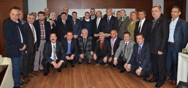 Ak Parti İl Teşkilatından Başkan Gümrükçüoğlu’na Hayırlı Olsun Ziyareti