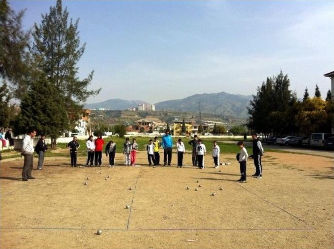 K&uuml;&ccedil;&uuml;kler Bocce İl Şampiyonasında Dereceye Giren Sporcular &Ouml;d&uuml;llendirildi