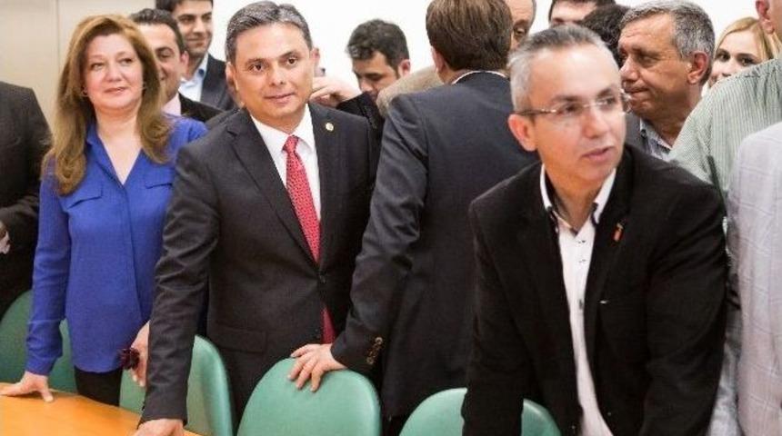 Chp&rsquo;li Başkan Uysal Mazbatasını Aldı