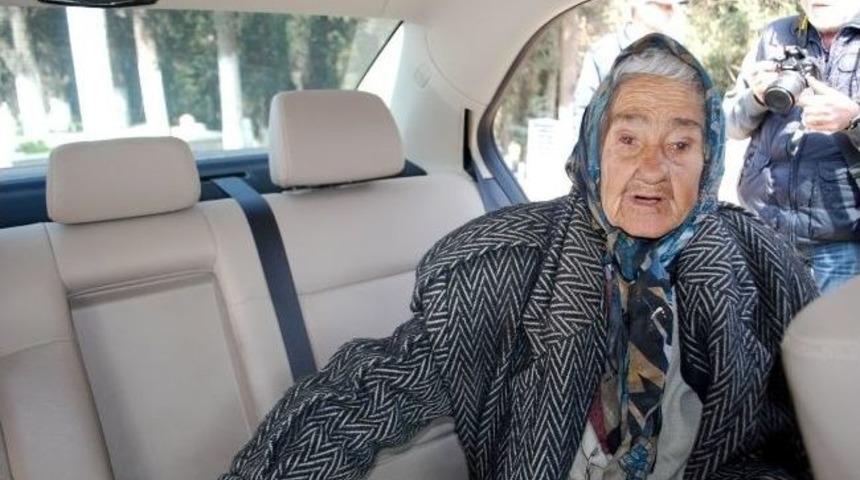 Başkanın İlk İcraatı Makam Aracını Halka Tahsis Etmek Oldu