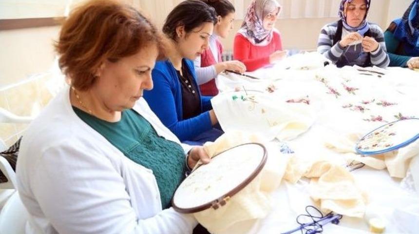 Milas'ta Velileri Eğitime Katan Projeye Yoğun İlgi