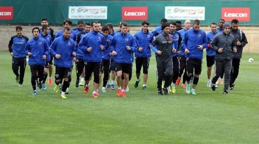 Kardemir Karab&uuml;kspor, &Ccedil;aykur Rizespor Ma&ccedil;ı Hazırlıklarını S&uuml;rd&uuml;r&uuml;yor