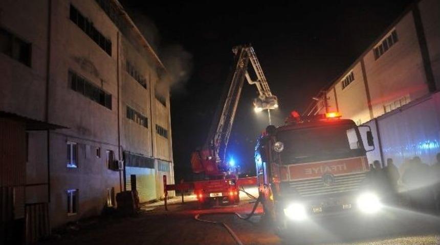 İneg&ouml;l'de Koltuk Fabrikasında Yangın