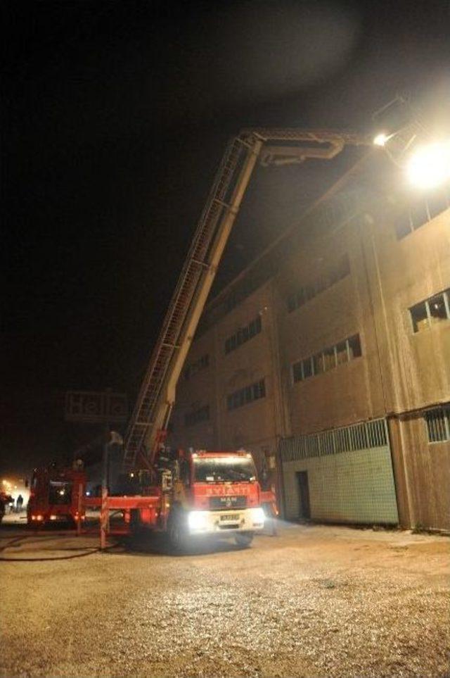 İneg&ouml;l de Koltuk Fabrikasında Yangın 1