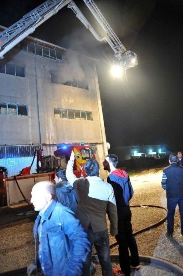 İneg&ouml;l de Koltuk Fabrikasında Yangın 2