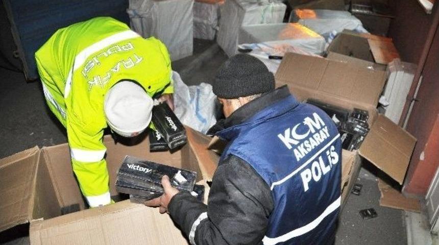 Kamyondan 36 Bin 250 Paket Ka&ccedil;ak Sigara &Ccedil;ıktı