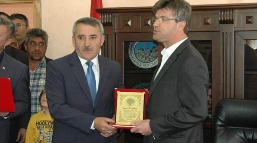 Acıg&ouml;l&rsquo;de Ak Parti&rsquo;li Ertaş Başkanlık Koltuğuna Oturdu