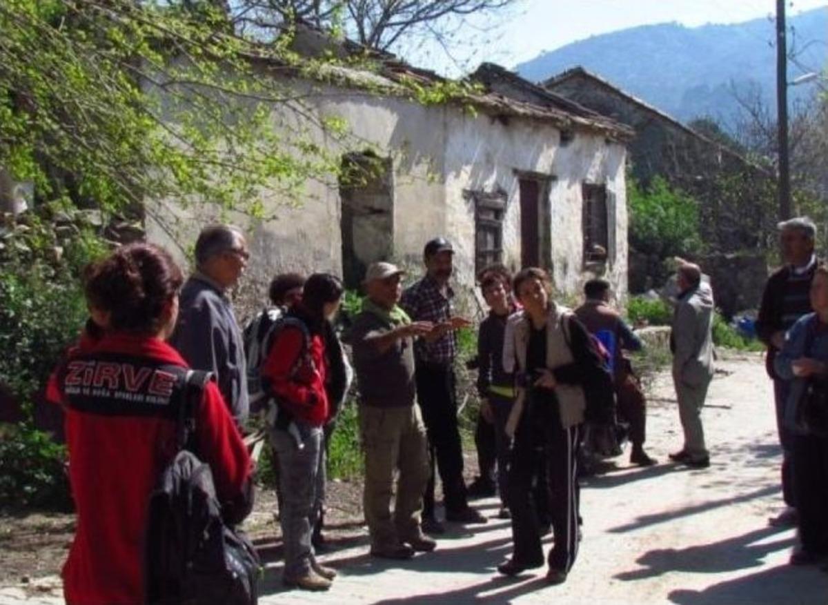 Meandros Platformu, Latmos Civarındaki K&ouml;yleri Gezdi