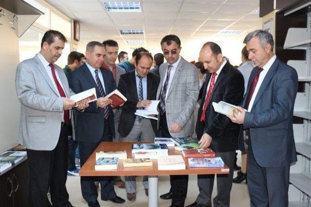 Amasya Üniversitesi’nin Kitap Kurtları Açıklandı