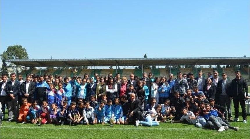 Okullar Arası Puanlı Atletizm Yarışmaları Sona Erdi