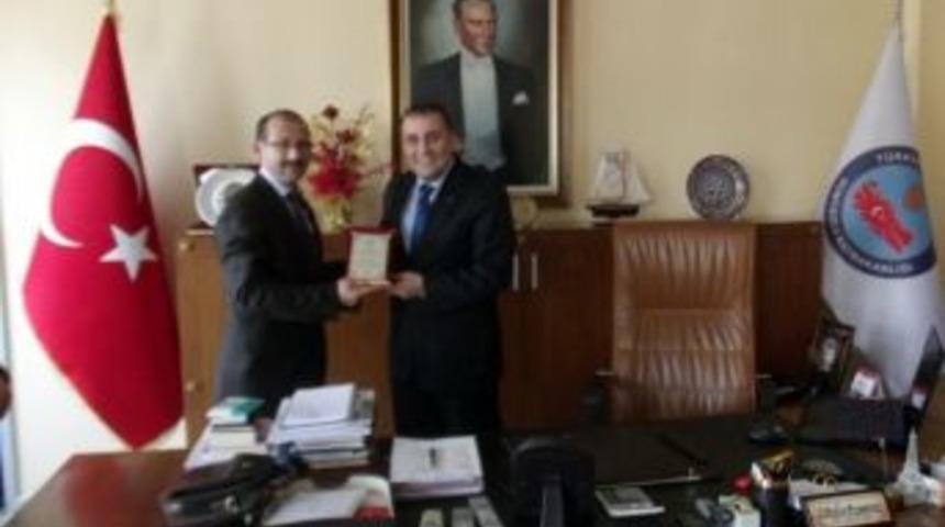 Bayg&uuml;ven&rsquo;e Destek Plaketi