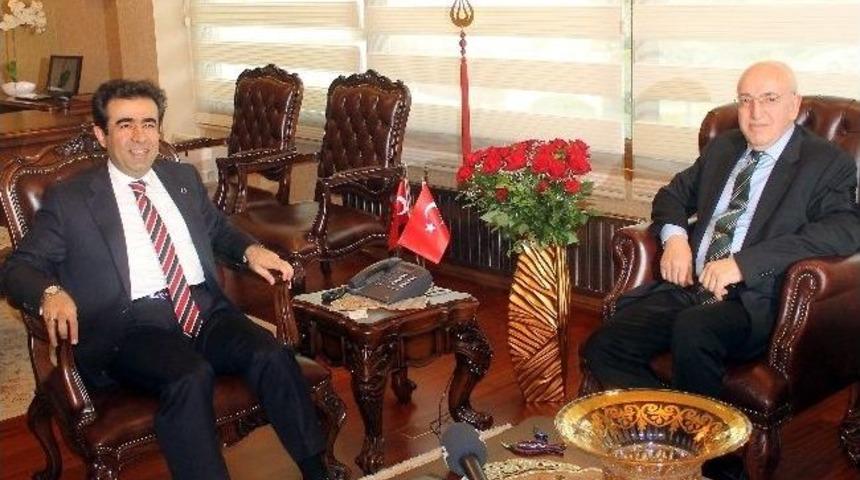 Vali Güzeloğlu Genel Müdür Aydoğan'ı Makamında Kabul Etti