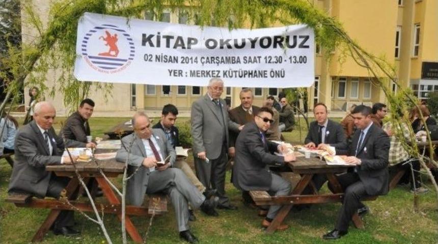 Om&uuml;&rsquo;de Kitap Okuma Etkinliği
